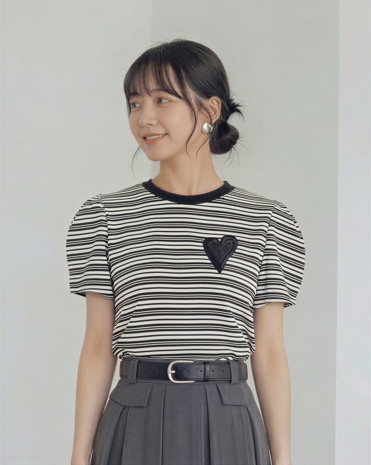 黒×白 細ボーダー ハートワッペン パフスリーブ 半袖Tシャツ