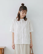 立体刺繍 クルーネック ルーズシャツ
