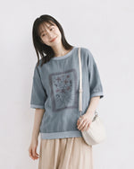 ゆったりドロップショルダー フラワープリントTシャツ