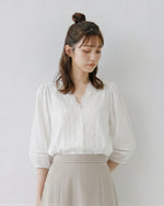 Vネック レース切り替え パフスリーブ シフォンブラウス
