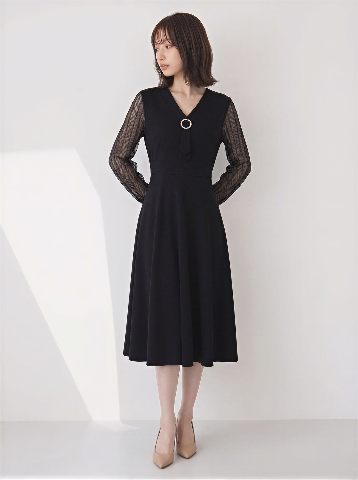 【秋新作】M~5XL Vネック ウエストマーク チュールスリーブ レースワンピース