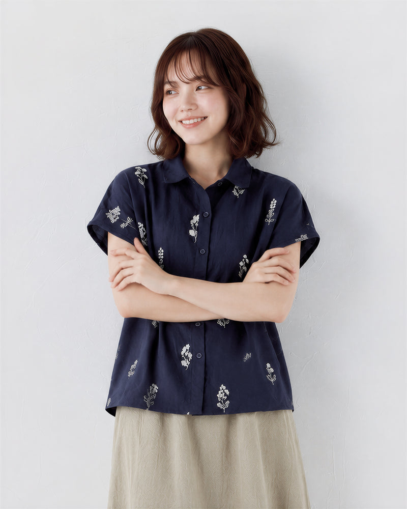 【全2色】M~3XL 小さめラウンドネック 花柄 ゆったり半袖シャツ