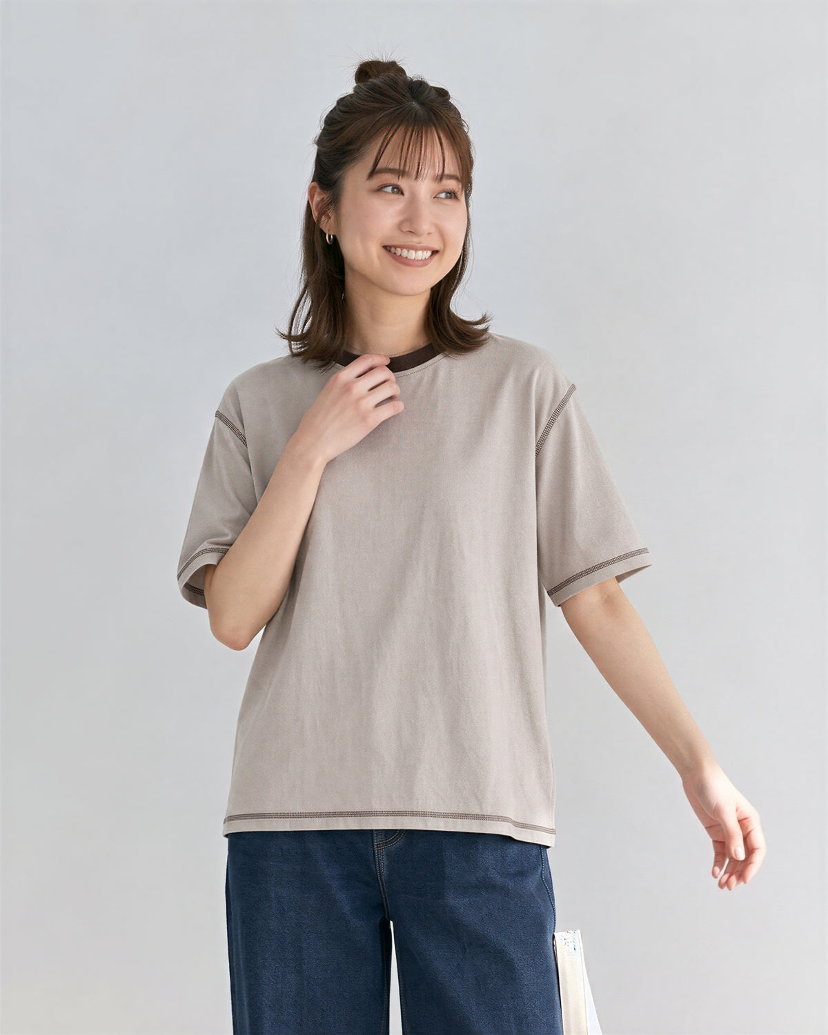 ゆったりストレート 配色トリムTシャツ-ライトベージュ-XL