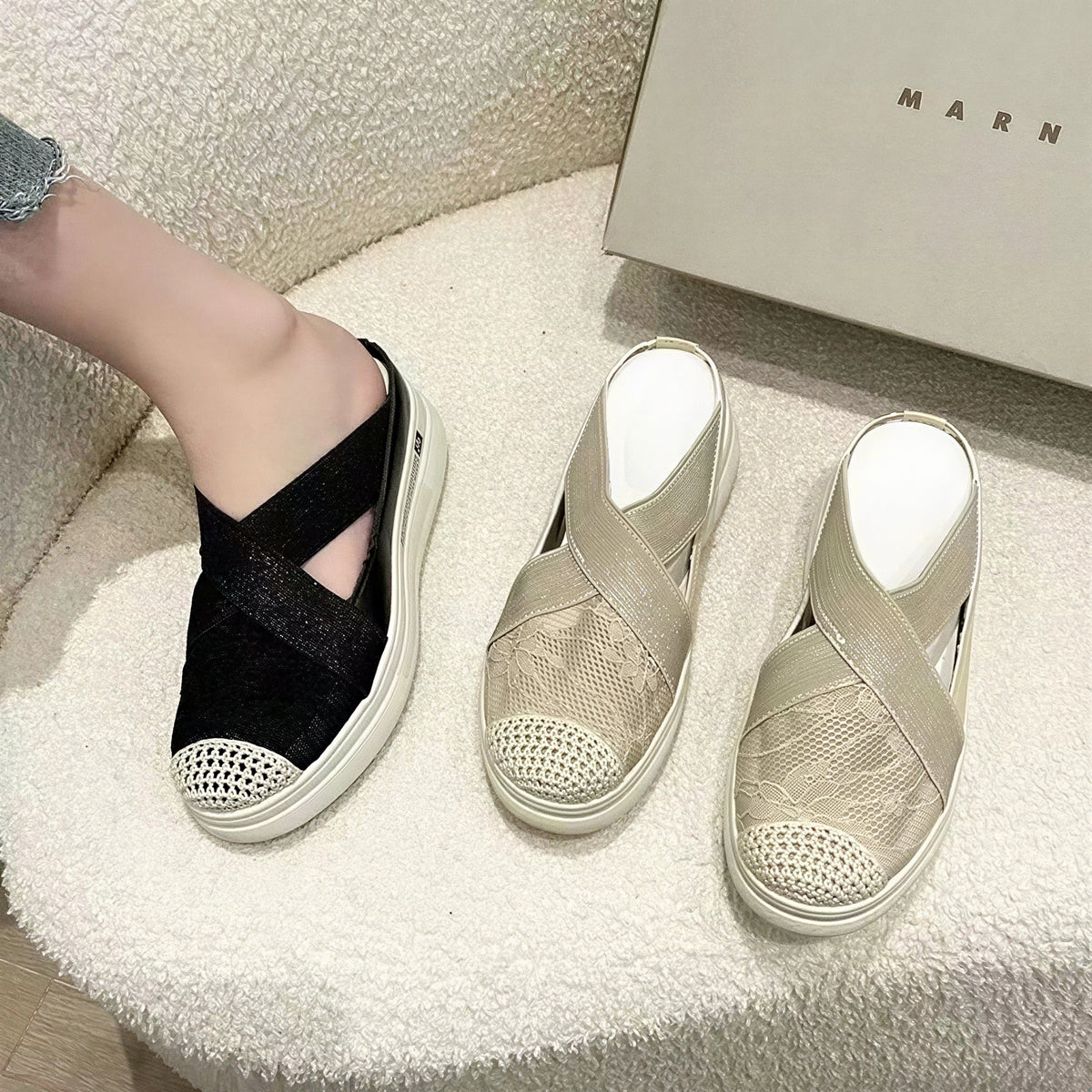 クロスストレッチ 厚底トゥカバーサンダル