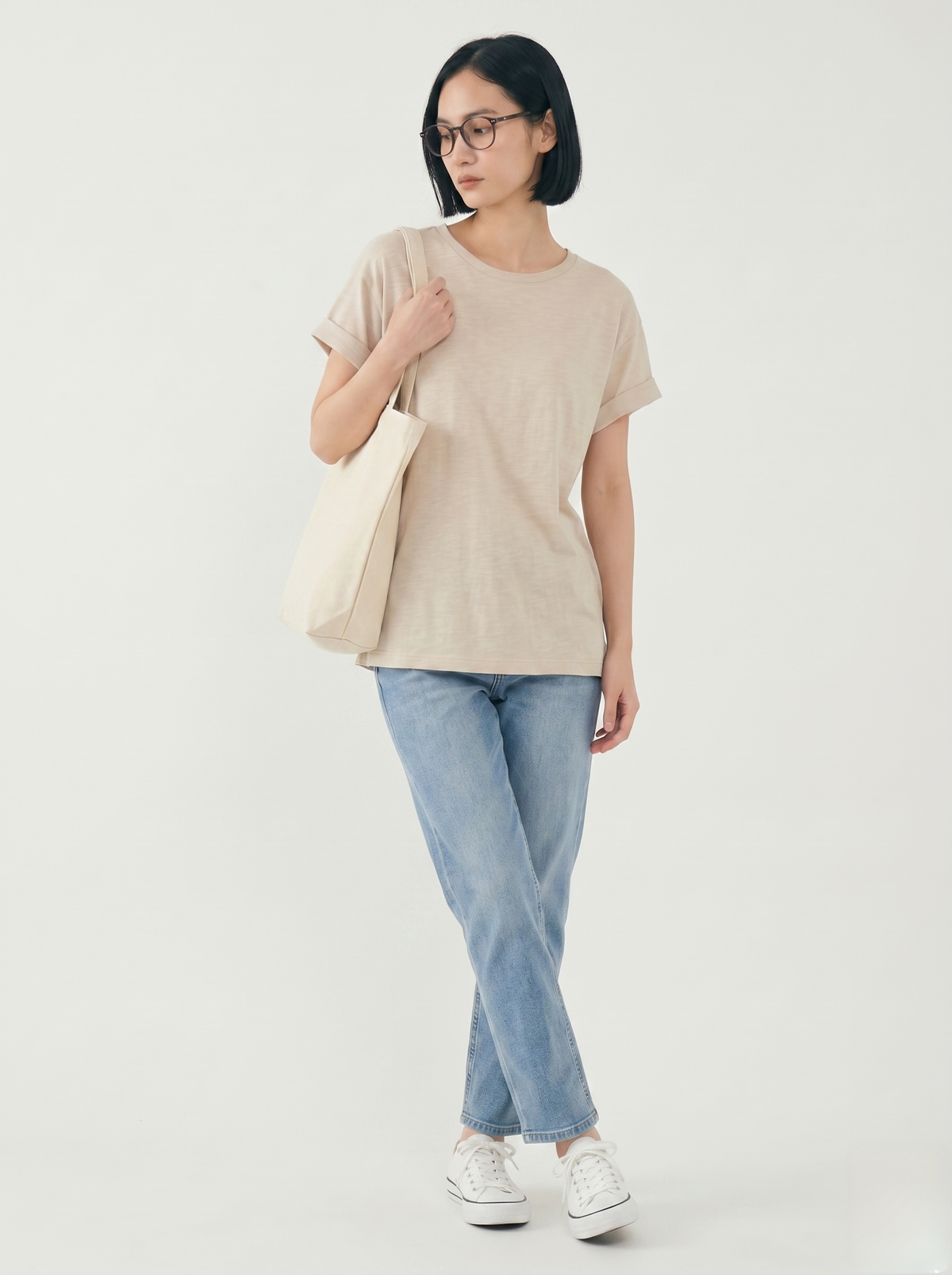 バックボタン ゆったり ロールアップTシャツ