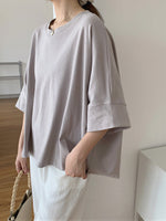 ゆったりドロップショルダー スリットTシャツ