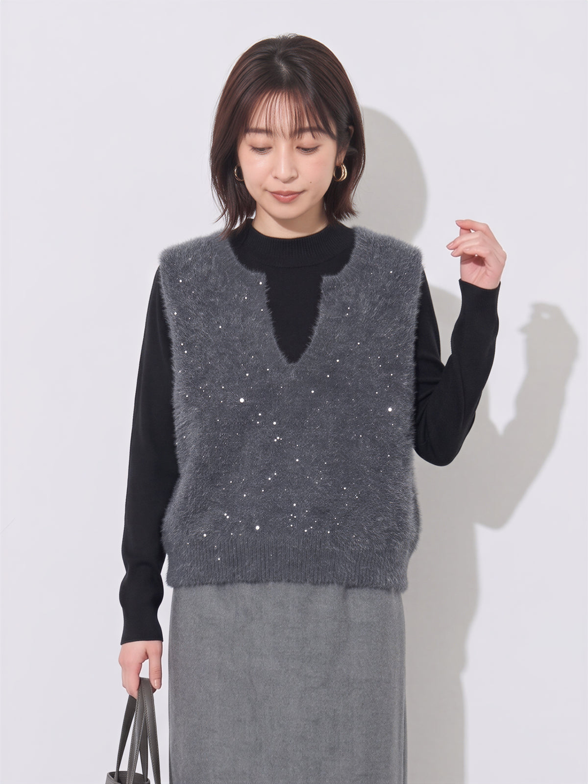 3色展開｜シャギー起毛・深Vネックニットベスト
