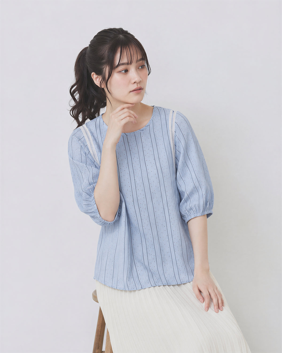 涼しさを身につける｜品質天糸麻混紡丸首ストレートストライプシャツ