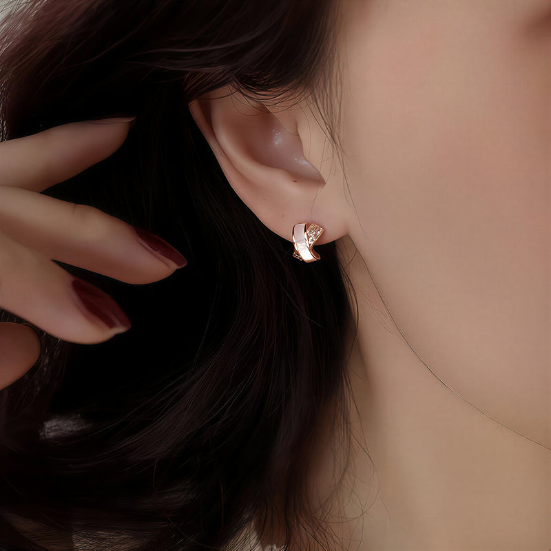 クロスシェル ジルコンピアス
