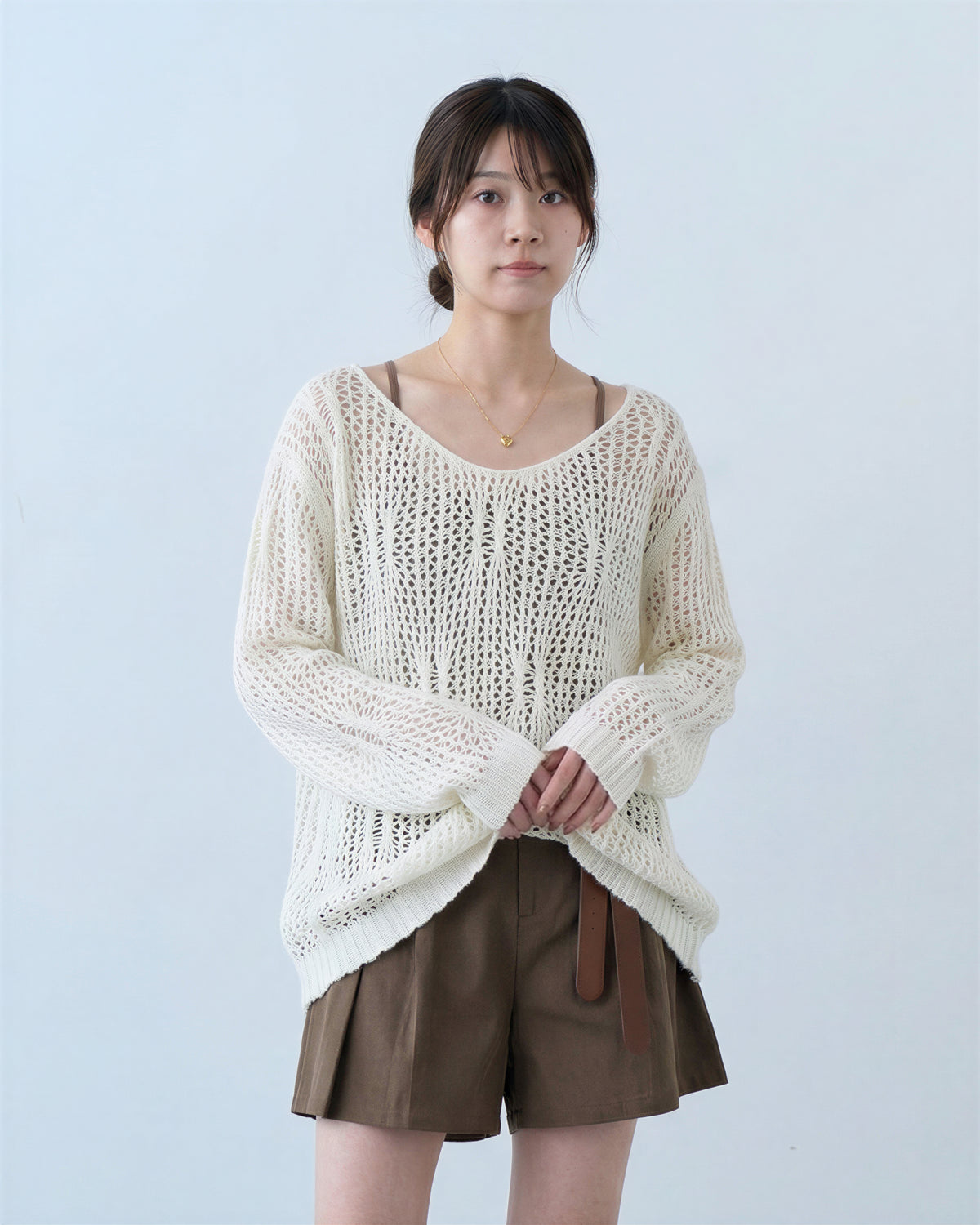 ホワイト 透かし編みメッシュ ゆったりドロップショルダー 長袖ニット