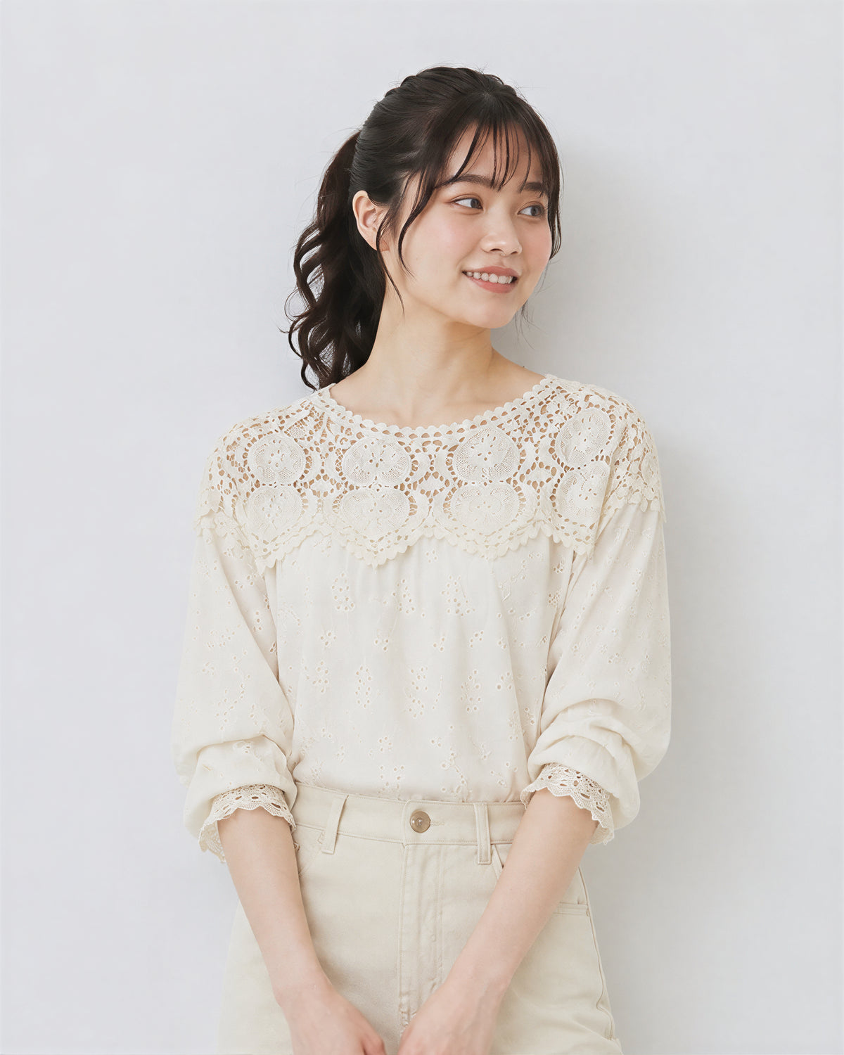 M~2XL カットワークレース切り替え パフスリーブブラウス