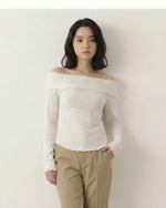 オフショル風 フリルネック 小ドット柄 フィットTシャツ