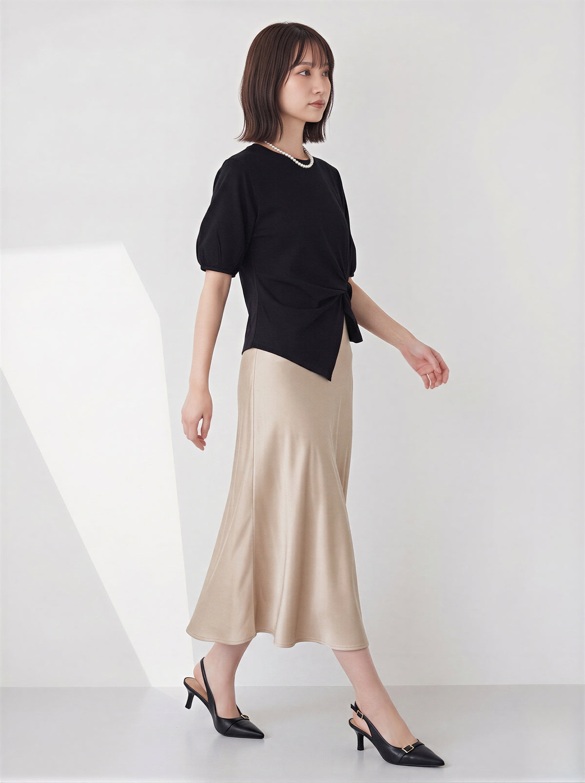 ツイストデザイン 不規則ヘム パフスリーブ 半袖Tシャツ