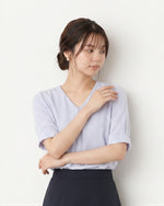 Vネック タック入り ロール袖 シフォンブラウス