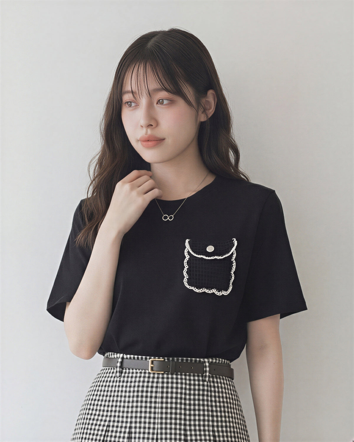 ブラック ゆったりドロップショルダー 立体ポケット刺繍 半袖Tシャツ