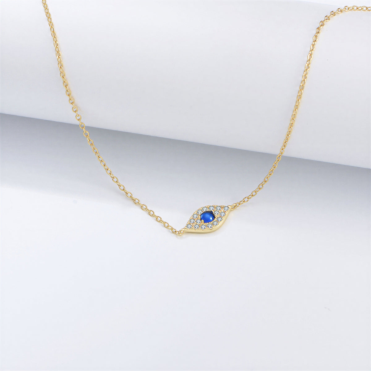 ラインストーン付きアイモチーフ 華奢チェーン イーブルアイブレスレット