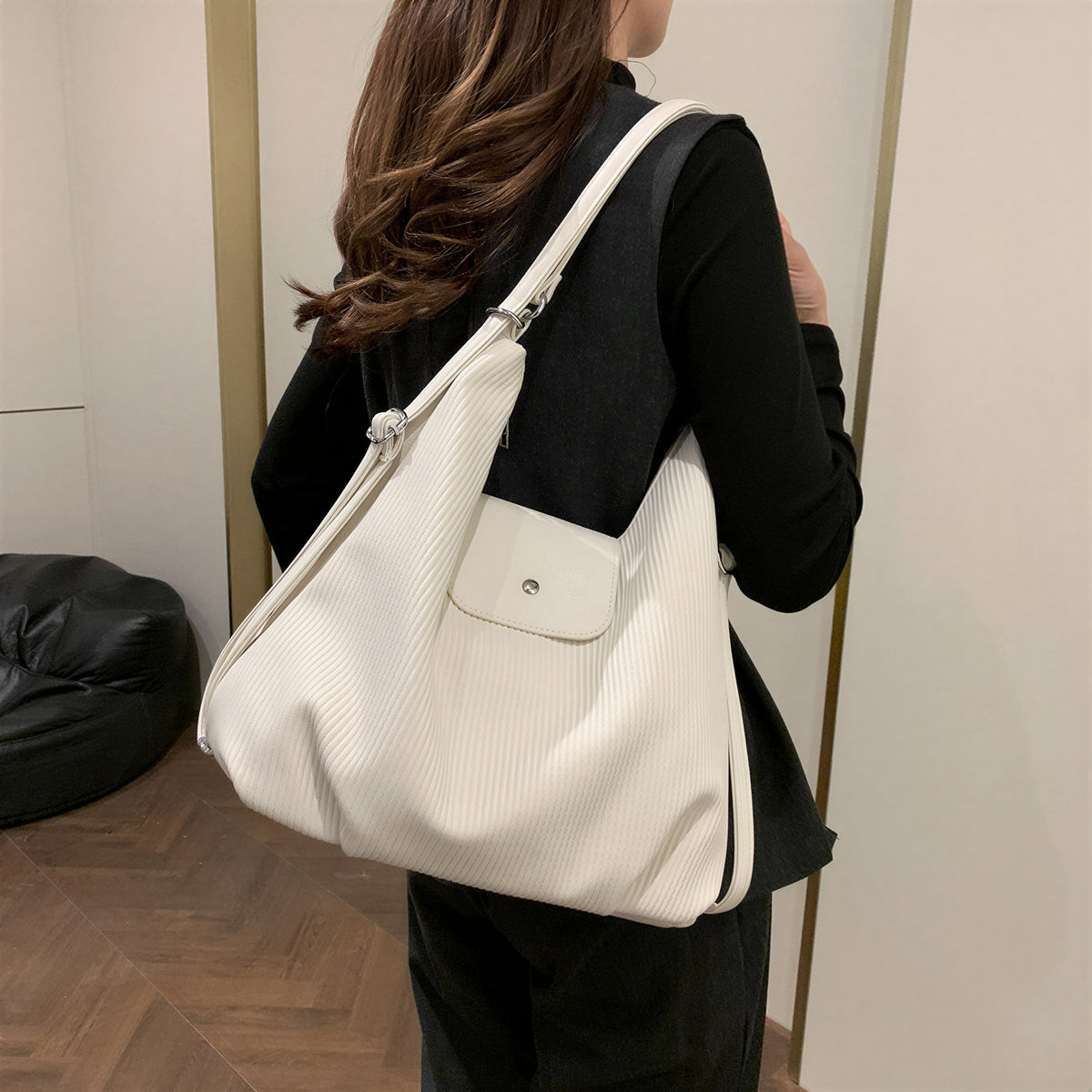 【全5色】しわ加工 大容量 フラップショルダーバッグ