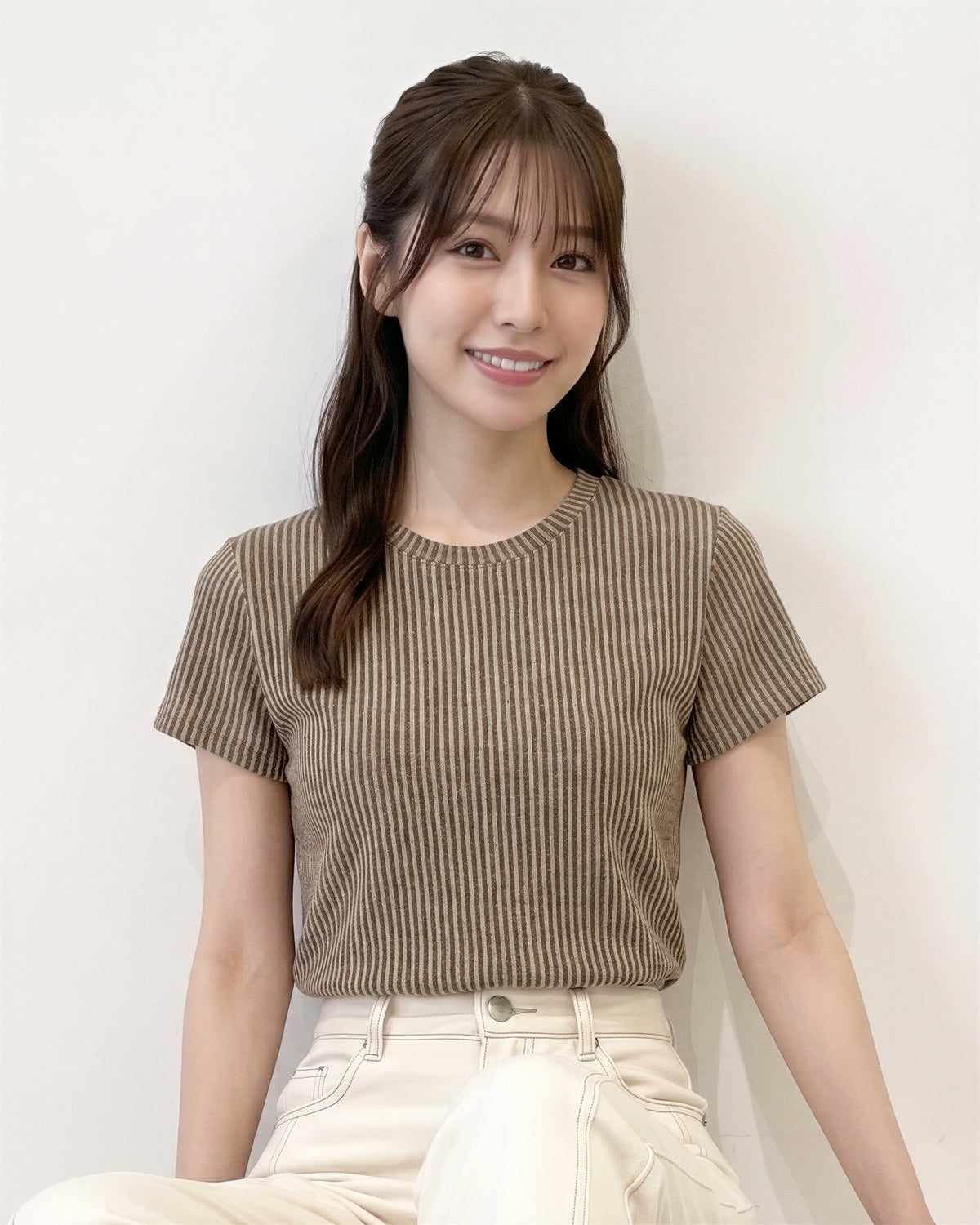 モカチョコ色！ストライプTシャツ独特の雰囲気のデザイン感
