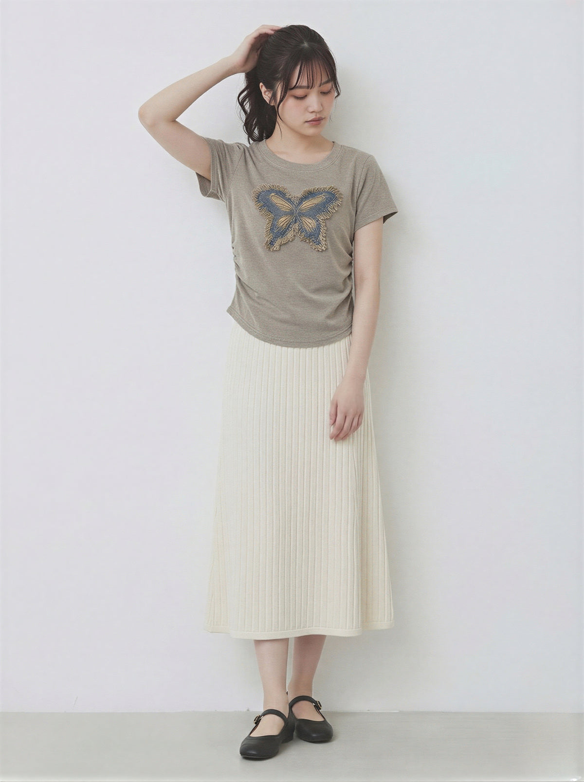 バタフライ立体フリンジワッペン クルーネック半袖Tシャツ