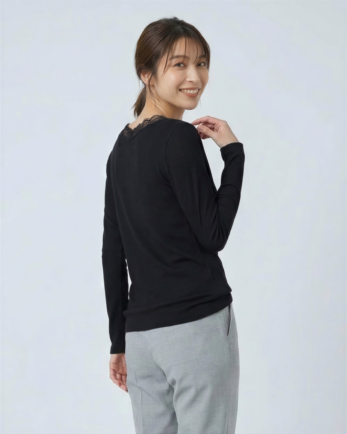 レース切替 Vネック フロントボタン スリムフィット 長袖Tシャツ