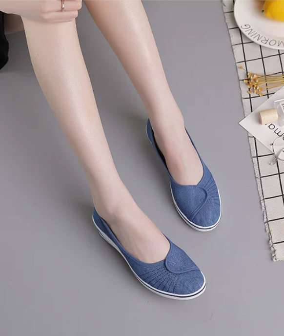シンプルステッチ 軽量スリッポン レディースシューズ | ヒール高さ 4cm